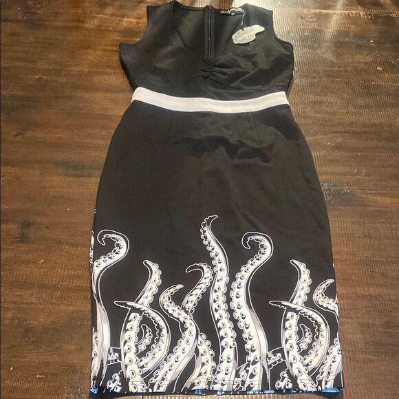 Sourpuss Black and White Sheath Dress Sleeveless Cocktail - Picture 2 of 12